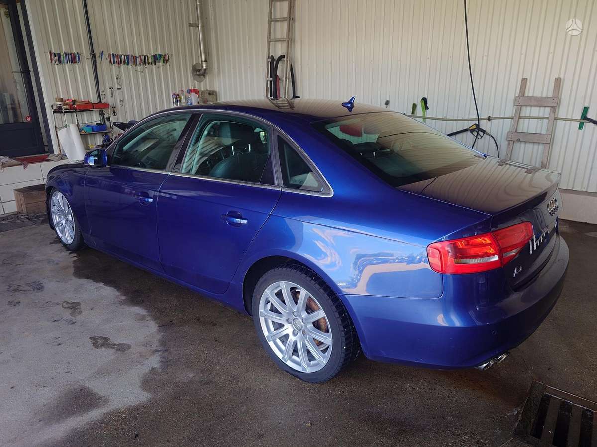 Audi A4 rezerves daļās. Audi a4 b8 5 dalys