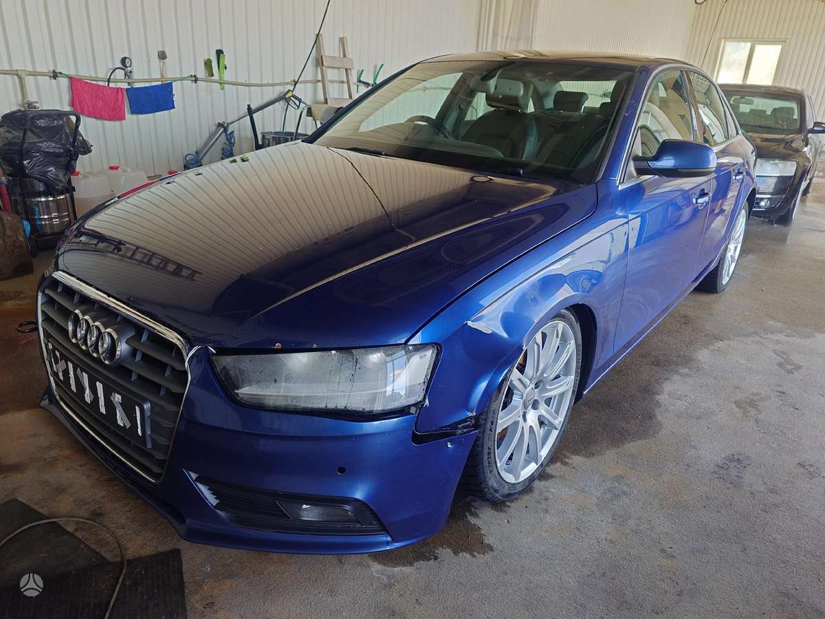 Audi A4 for parts. Audi a4 b8 5 dalys