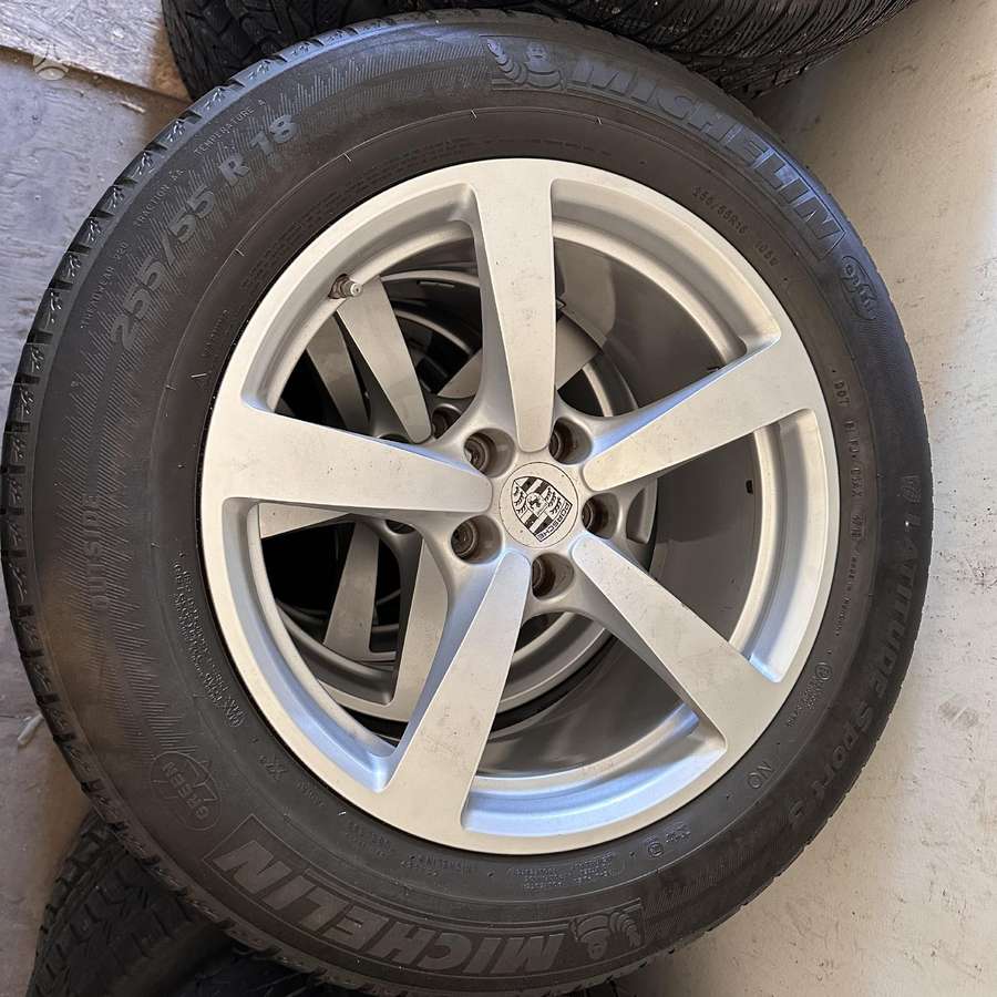 Porsche Macan, light alloy, R18
