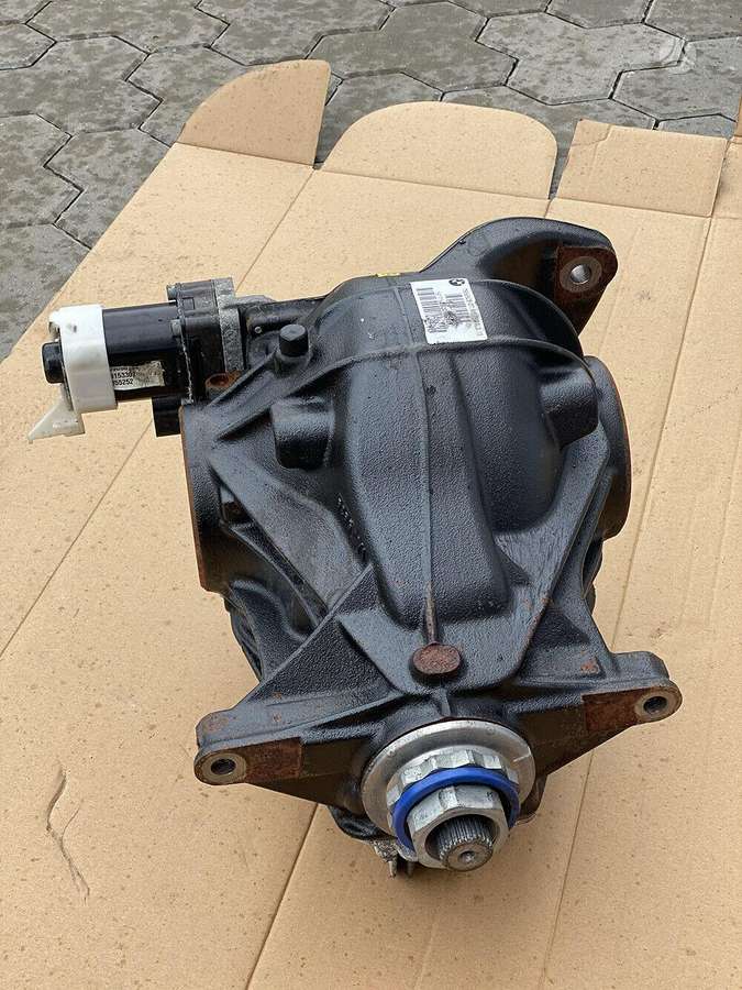 BMW M5 Bmw m5 f90 reduktorius razdatke