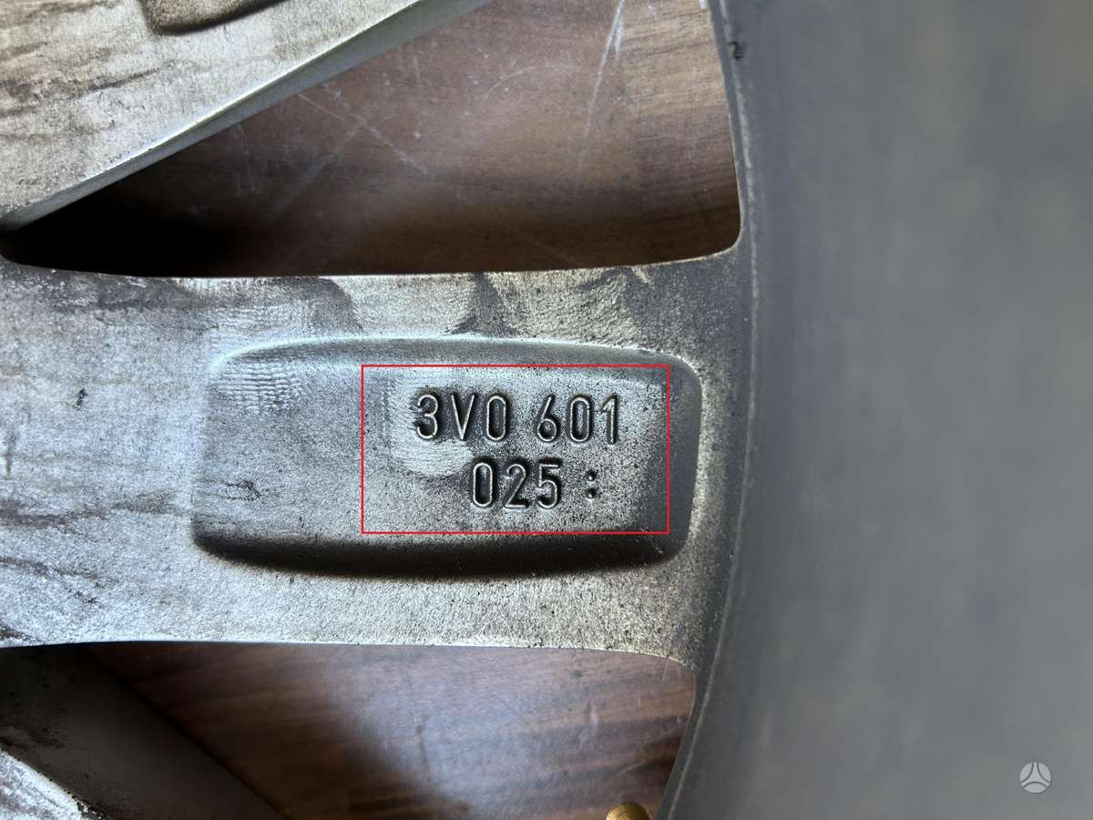 Skoda Superb, 3V0601025, Cen20831