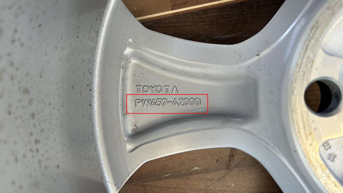 Toyota RAV4, PW45742000, Cen20836