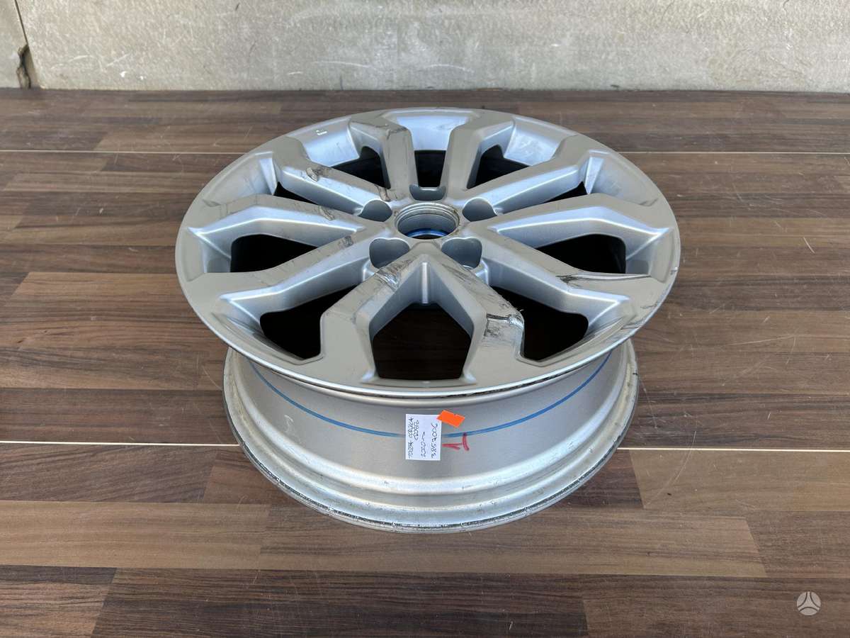 Toyota Yaris Cross Cen20852
