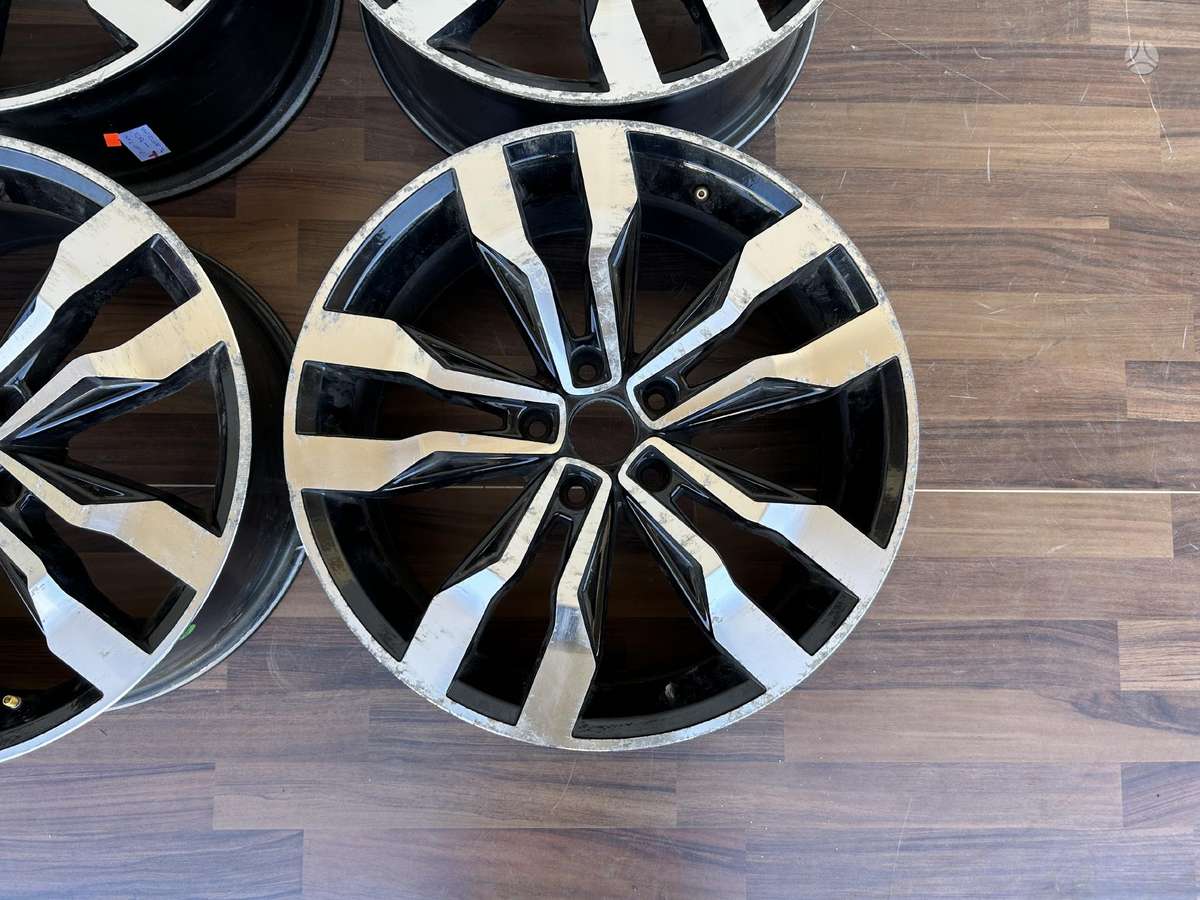 Volkswagen Golf Cen20876