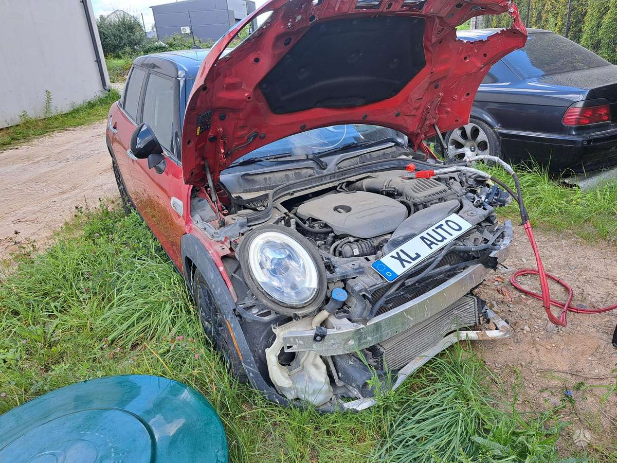 Mini Cooper S, F55