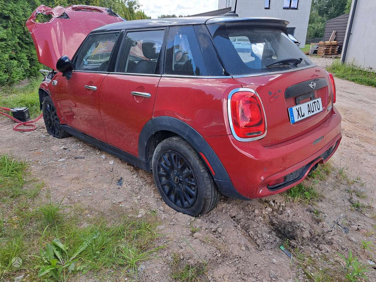 Mini Cooper S, F55