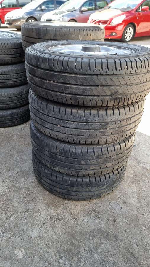 Ford Transit, plieniniai štampuoti, R15
