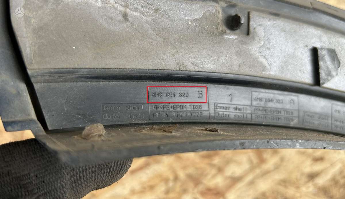 Audi Q8, 4M8854820B, Cen20172