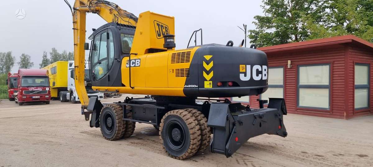 JCB JS 200W, excavator