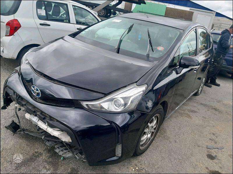 Toyota Prius+ по частям