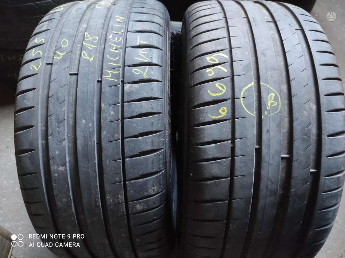 Bridgestone, vasarinės 255/40 R18