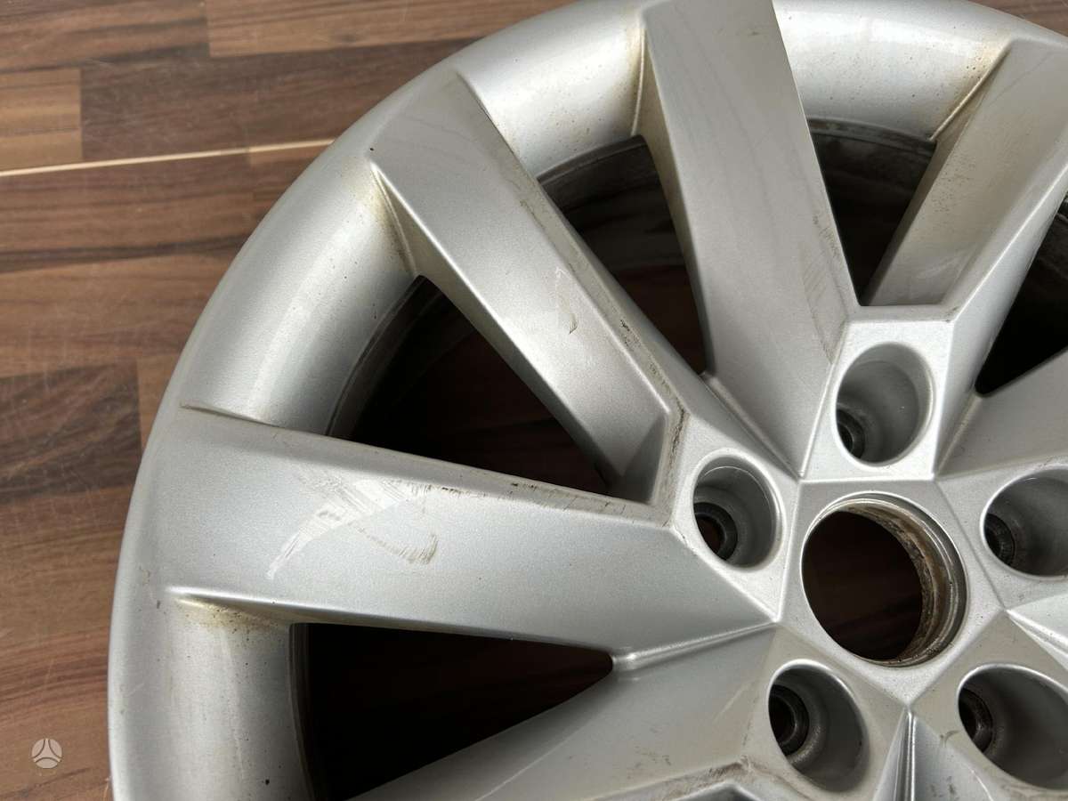 Skoda Superb, 3V0601025, Cen20350