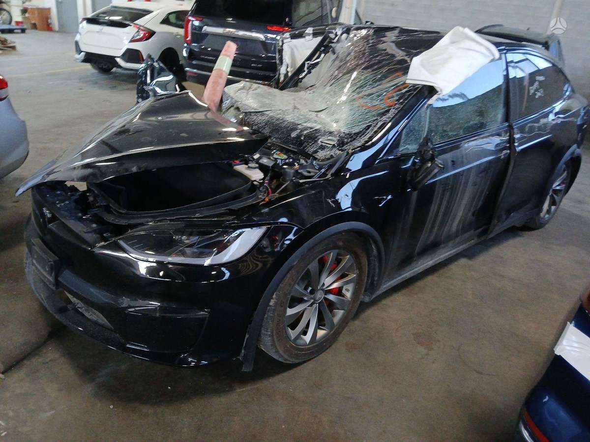 Tesla Model X по частям. Tesla model x plaid dalimis