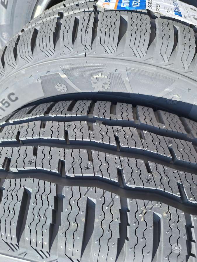 Sailun, žieminės 215/65 R15