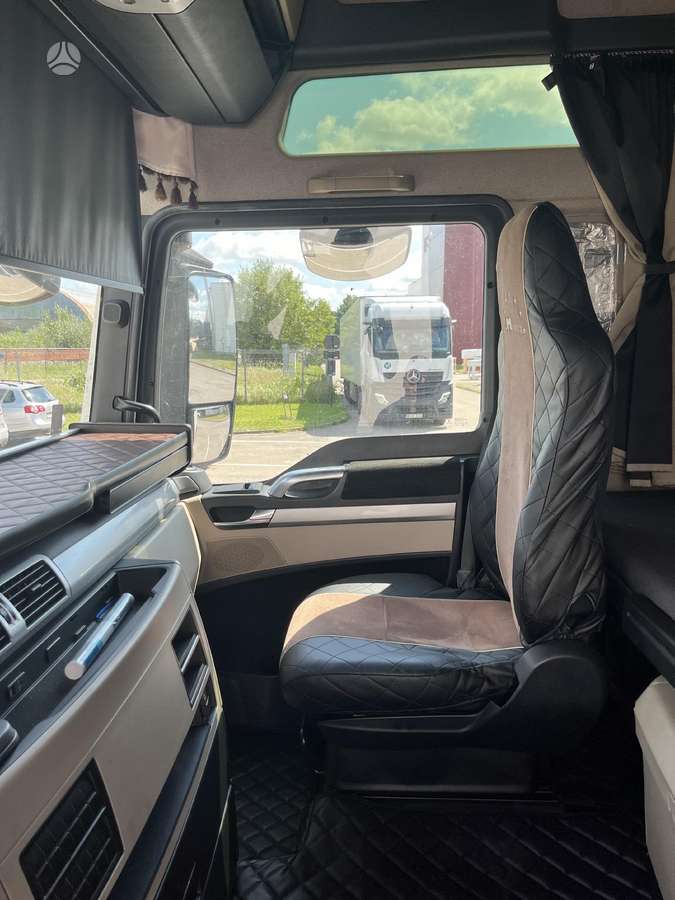 MAN TGX, 2 miegamosios vietos