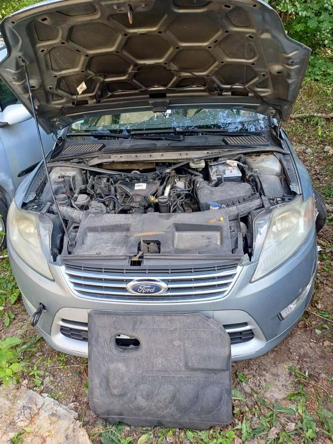 Ford Mondeo Variklis dėžė ok