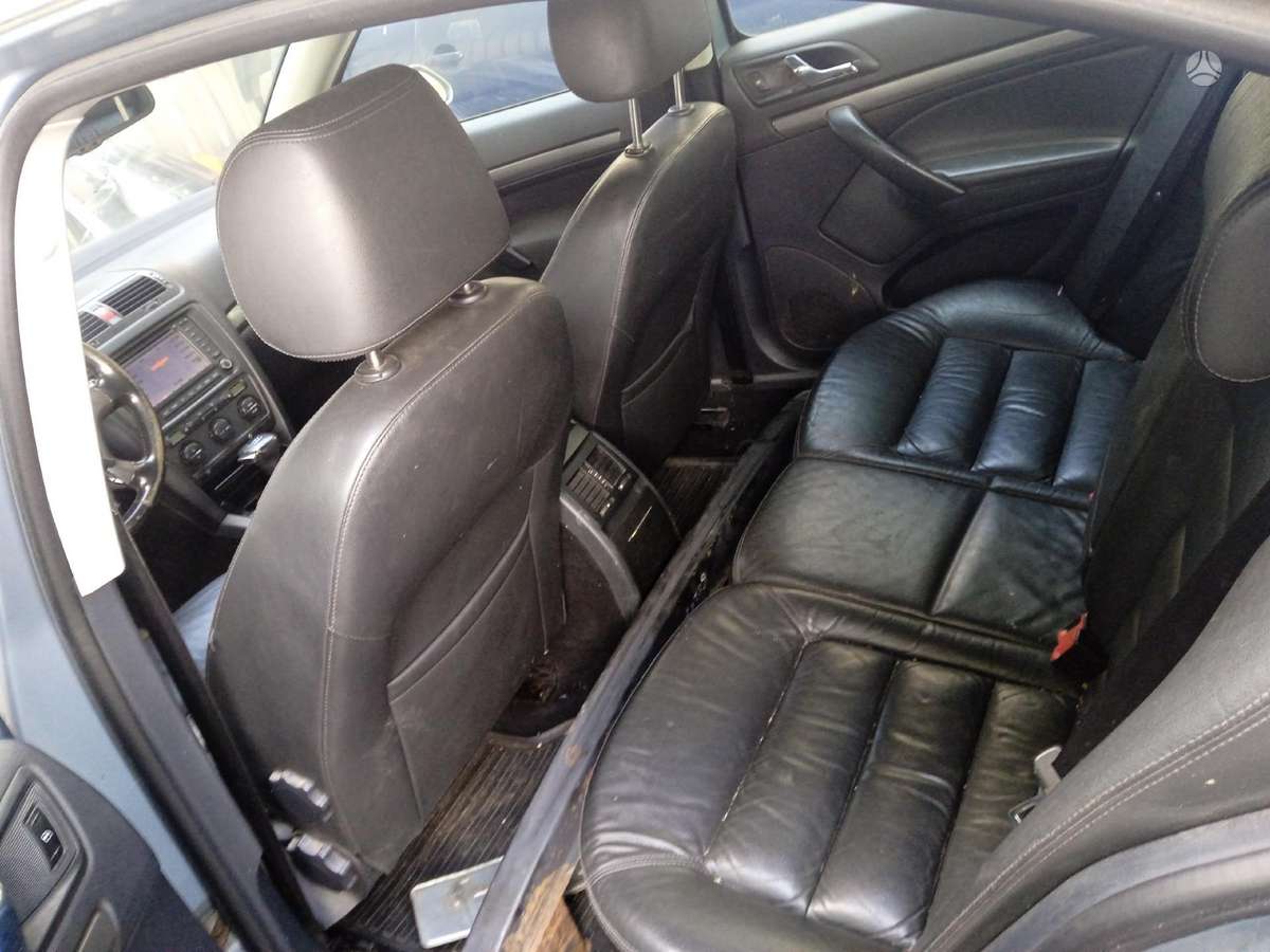 Skoda Octavia for parts. Dalimis