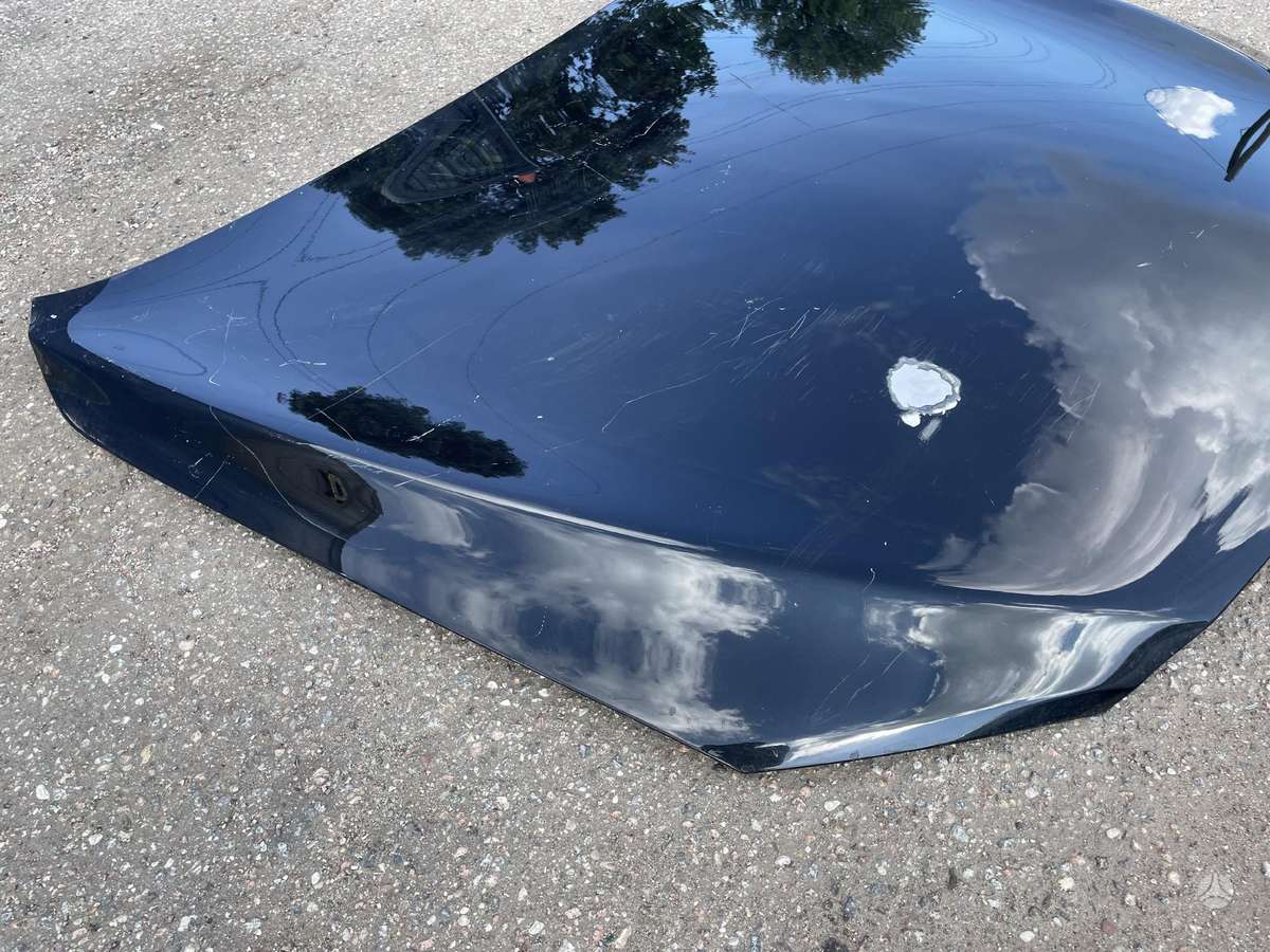 BMW 7 serija hood (front, rear)