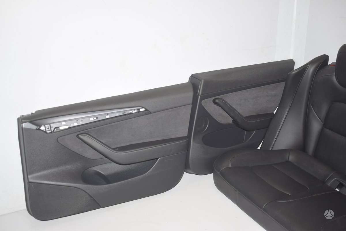 Tesla Model 3 seats