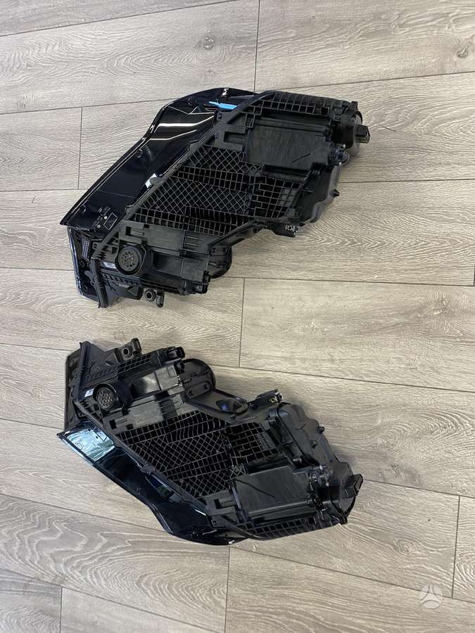 Audi Q7 lights