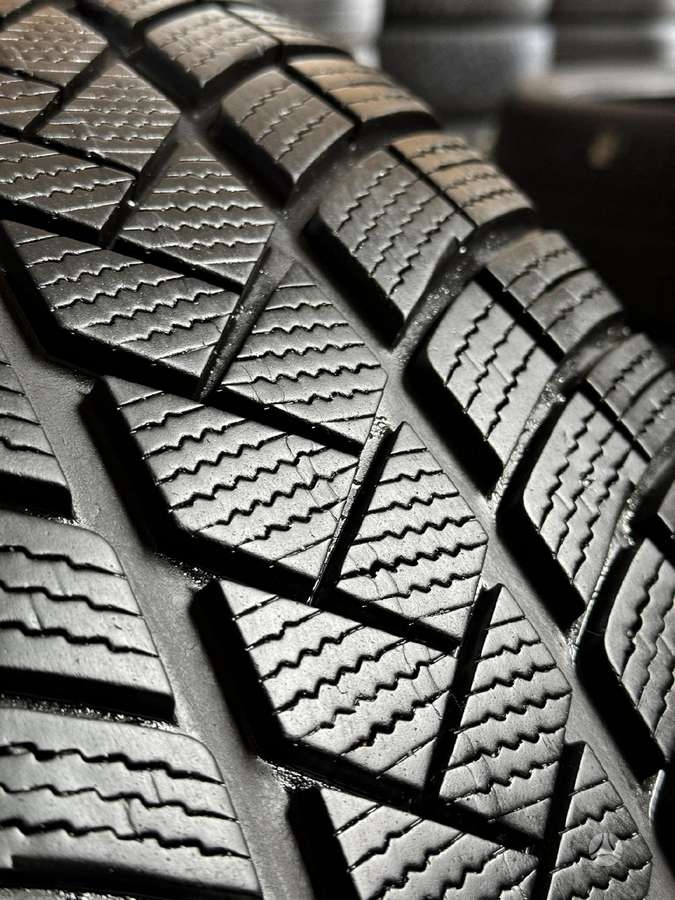 Vredestein WINTRAC PRO, winter 255/40 R20