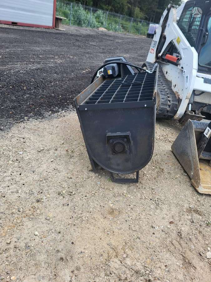 Bobcat 130-770, kita
