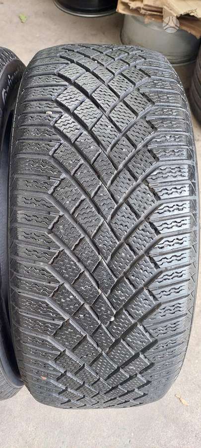 Continental, žieminės 255/50 R20
