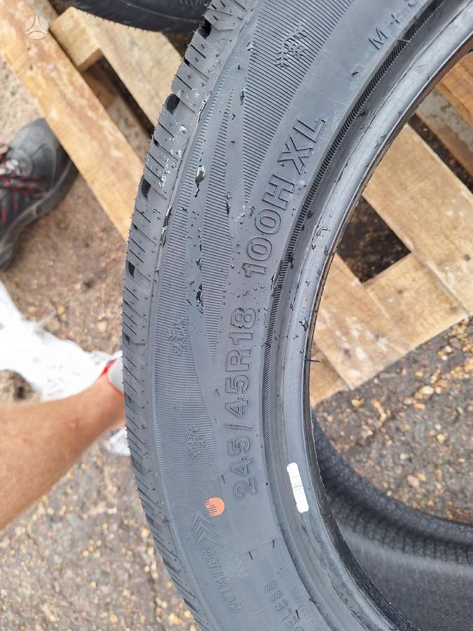 Rockblade, winter 245/45 R18