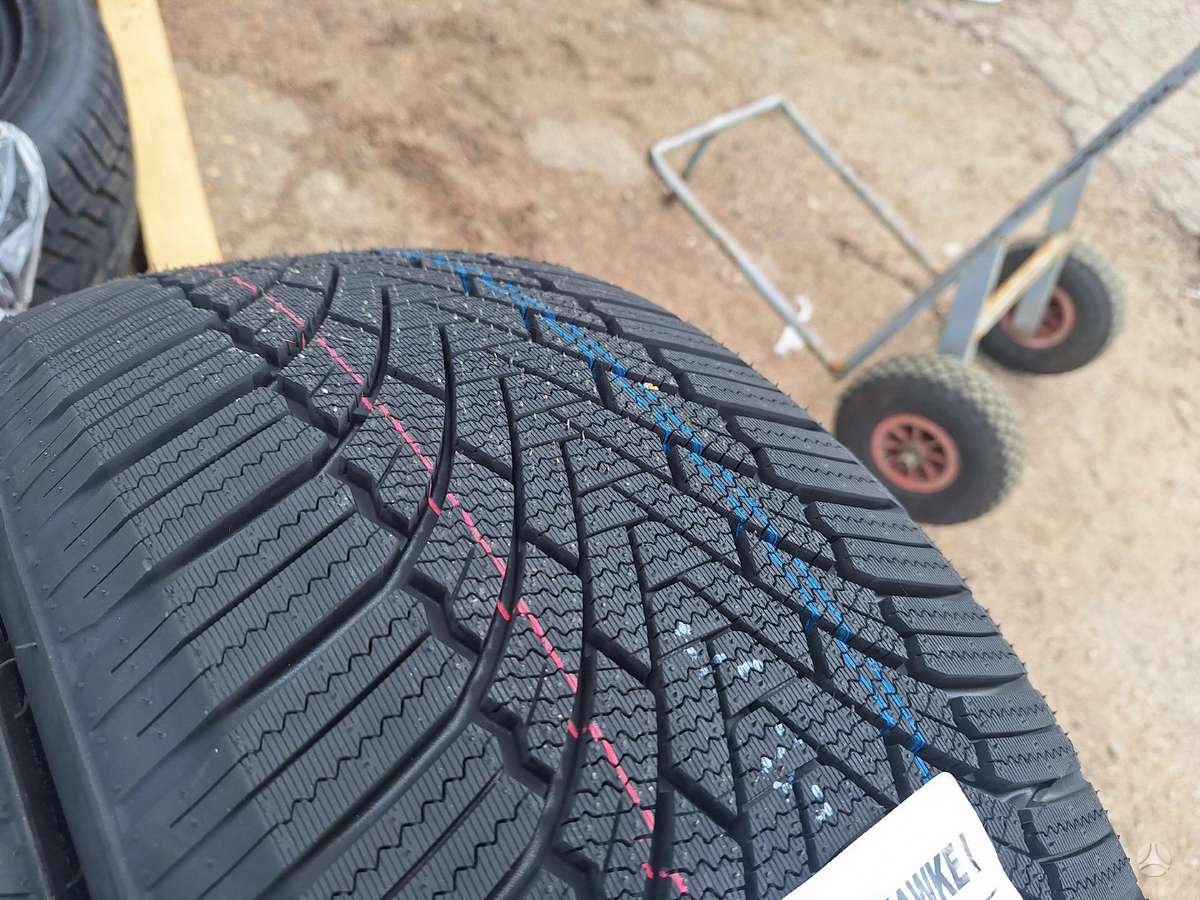 Rockblade, зимние 225/40 R18