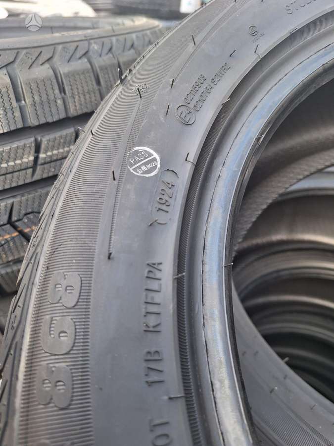 Rockblade, зимние 225/50 R17