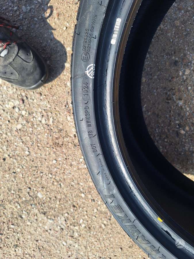 Rockblade, winter 245/35 R20