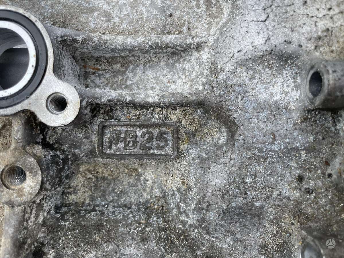 Subaru Outback, Fb25, engine block