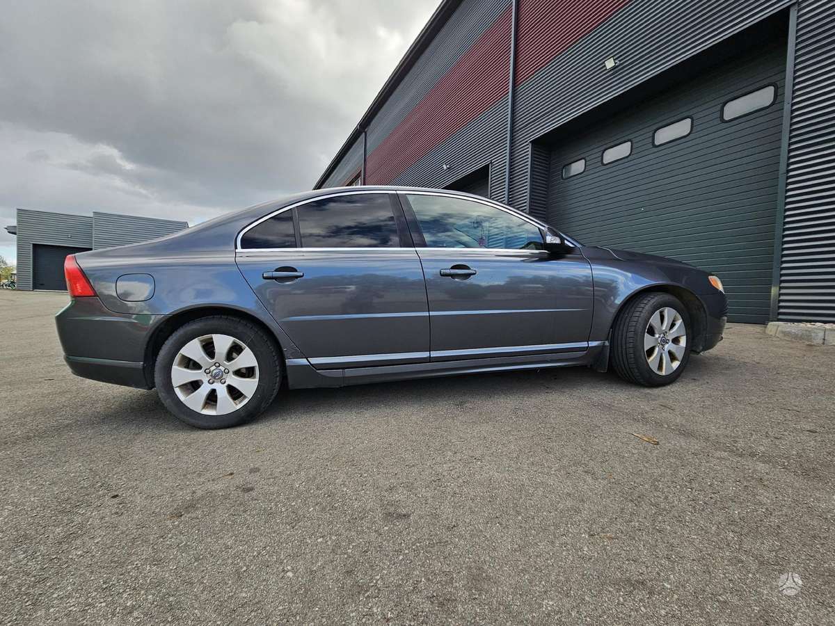 Volvo S80 - 1