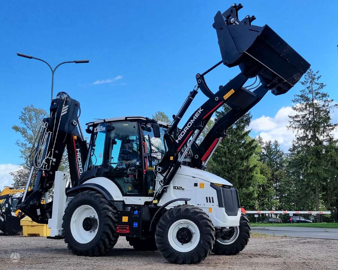 Hidromek HMK 102B, excavator loader