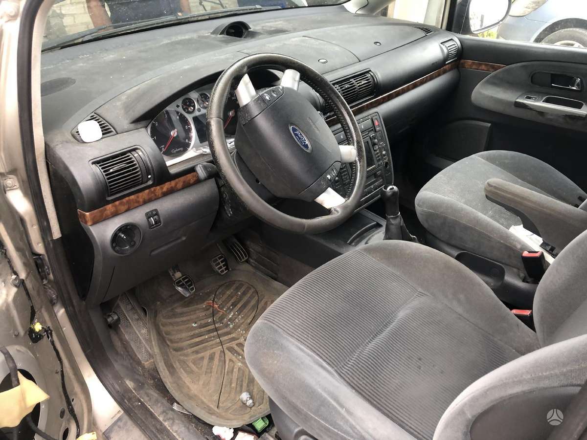 Ford Galaxy for parts. 96kw