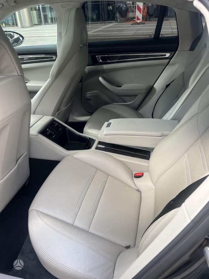 Porsche Panamera, 2.9 l., hatchback