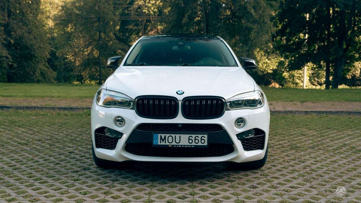 BMW X6, 4.4 l., off-road / crossover