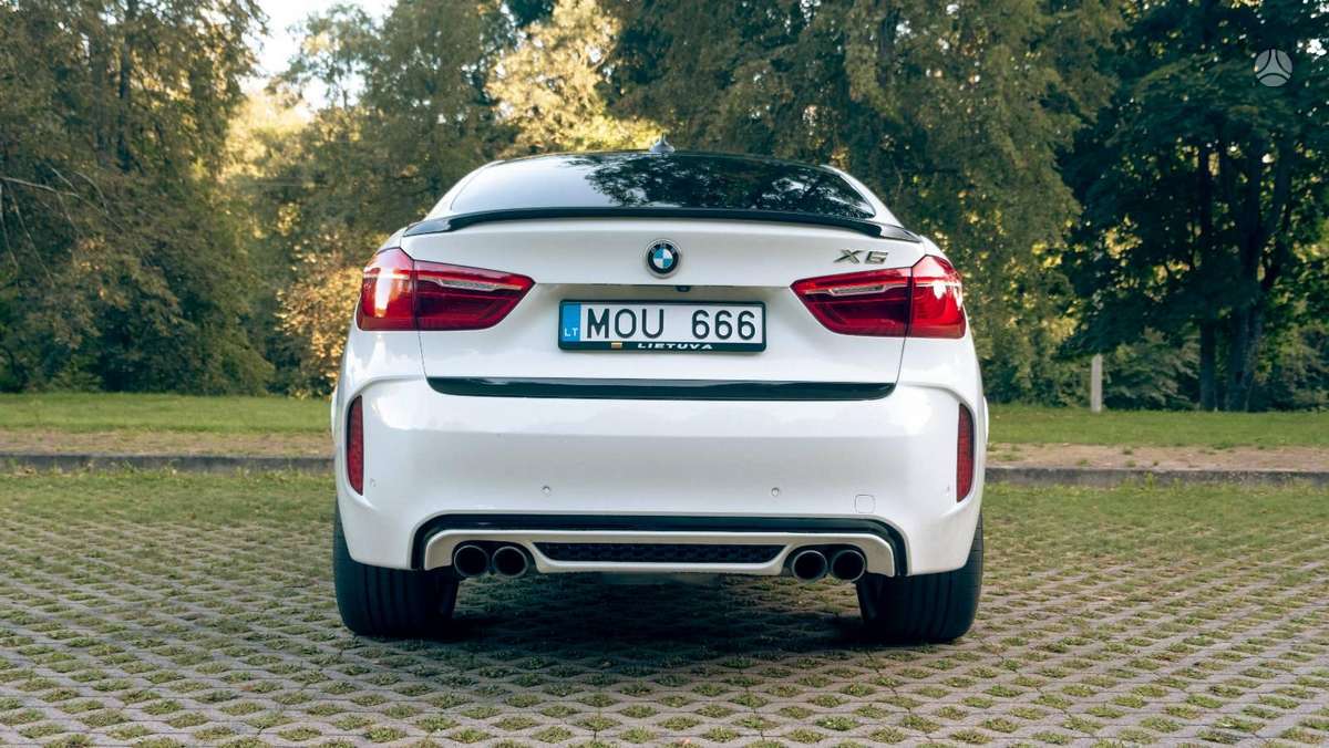 BMW X6, 4.4 l., off-road / crossover