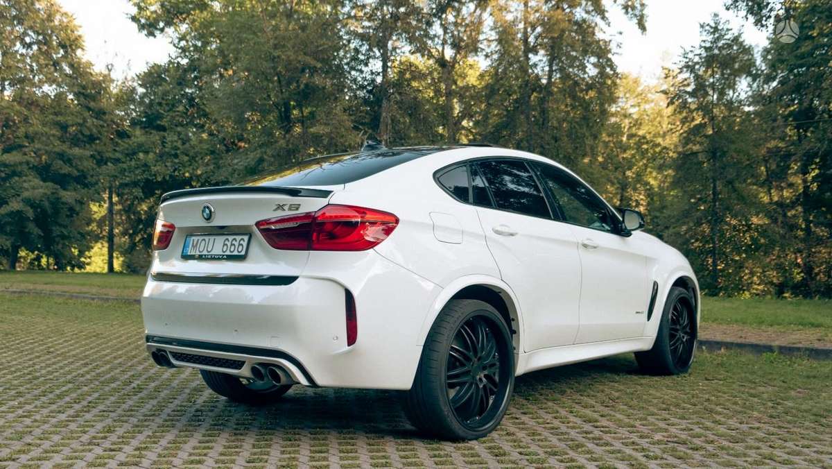 BMW X6, 4.4 l., off-road / crossover