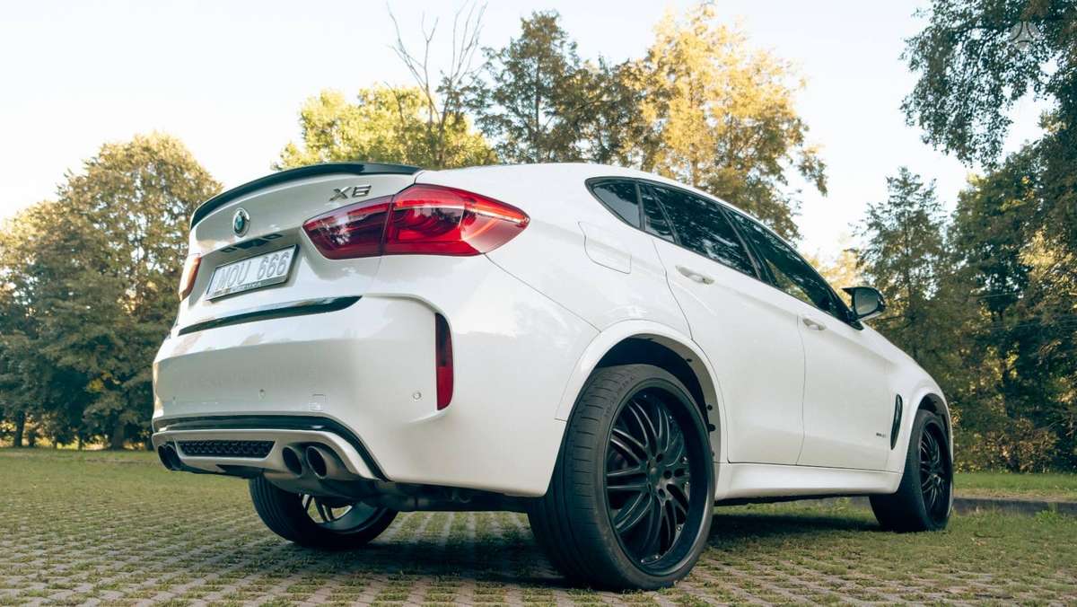 BMW X6, 4.4 l., off-road / crossover