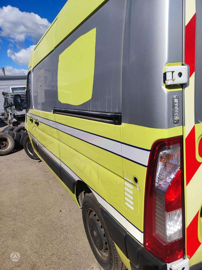 Renault Master, preču