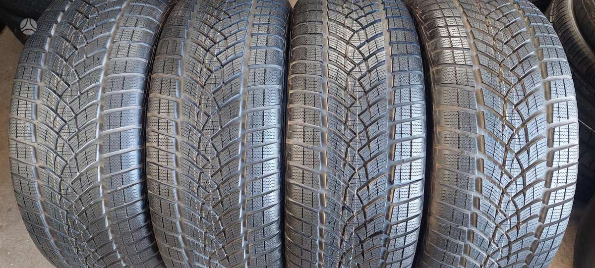 Goodyear, winter 255/50 R19