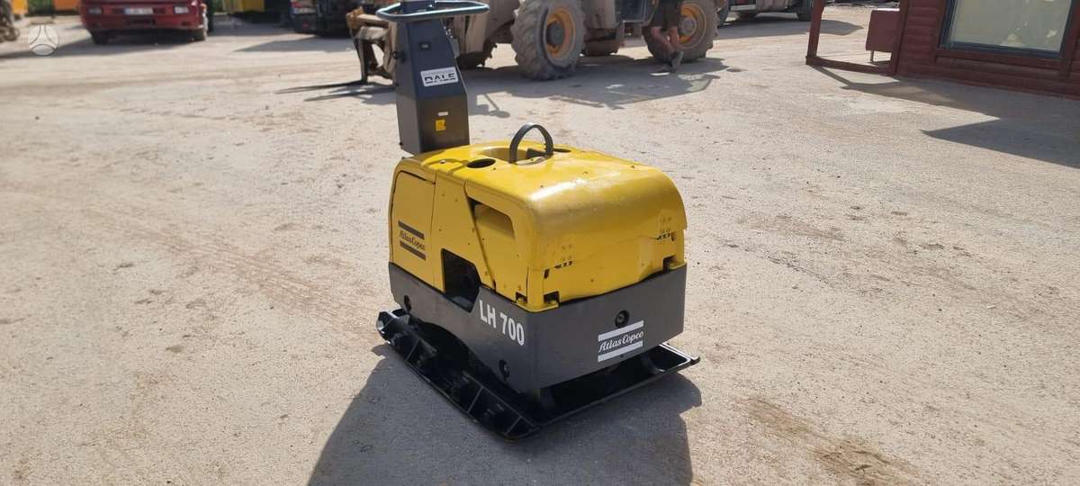 Atlas Copco LH700, vibrator / compactor