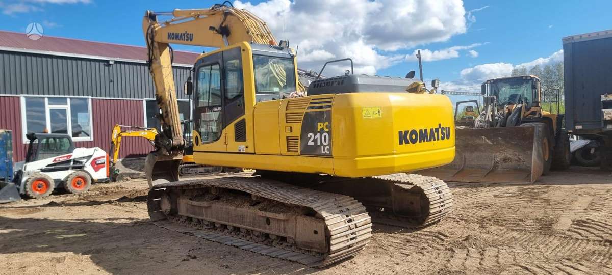 Komatsu PC210 LC-8, excavator