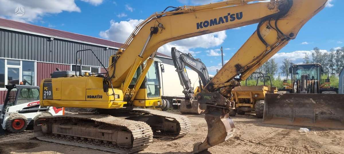 Komatsu PC210 LC-8, excavator