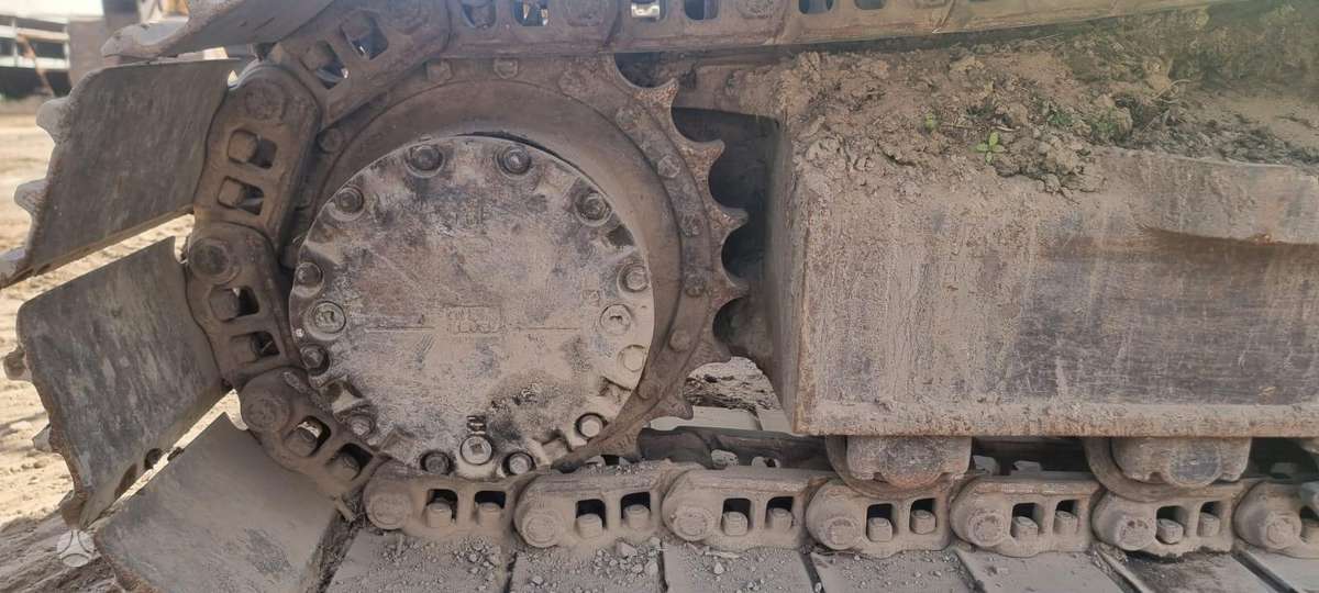 Komatsu PC210 LC-8, excavator