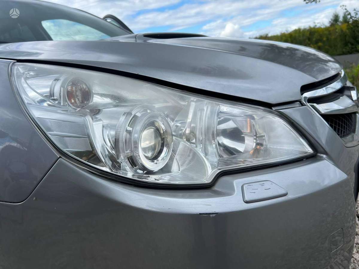 Subaru Legacy for parts