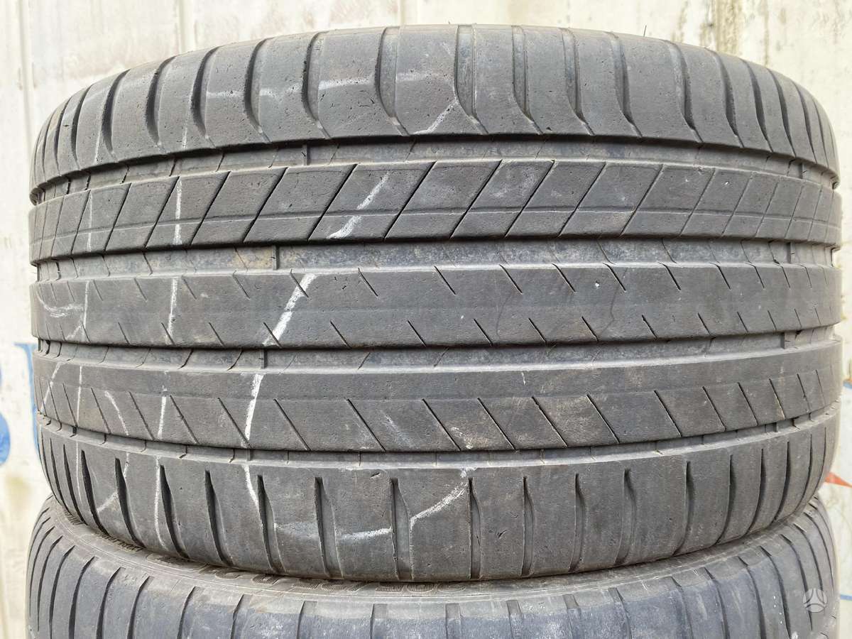 Michelin, vasaras 295/35 R21