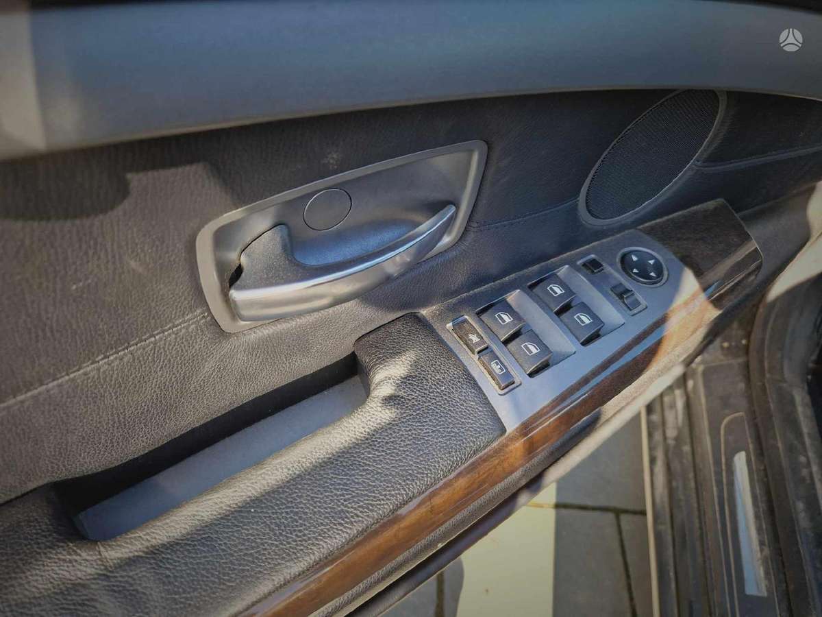 BMW 730 Dalimis