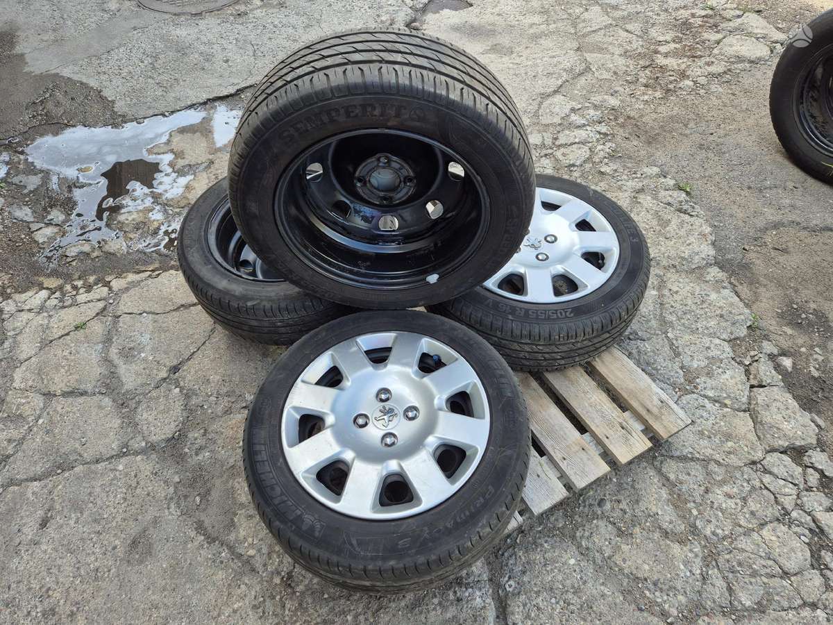 Dunlop, всесезонные 255/65 R18